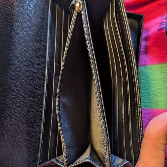 Chanel Black Quilted Wallet - Picture 11 of 15